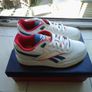 Reebok size 4 uk kids Image 3