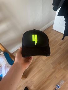 Yelir cap
