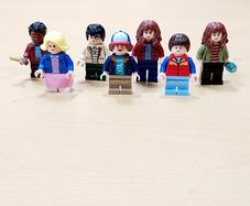 LEGO Stranger things minifigures bundle