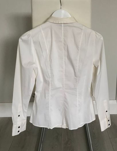 2 H&M shirts