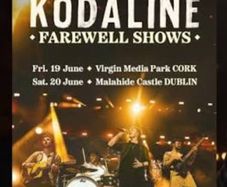 Kodaline front standing x1