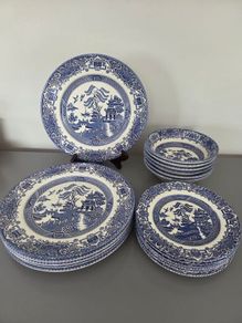 Plates Bowls Blue White Willow