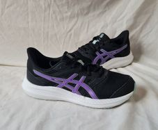 asics jolt 4 Size 5.5 eu 39.5 black In like new condition