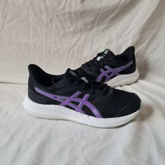 asics jolt 4 Size 5.5 eu 39.5 black In like new condition
