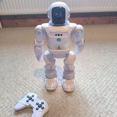 Large Interactive Robot 40cm Silverlit