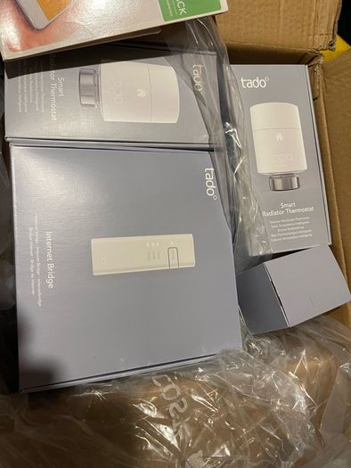 tado Smart Heating Bundle Barely Used 240 ono