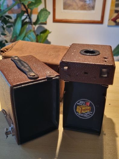 Kodak, Portrait Hawkeye No.2 Box Camera