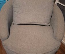 Swivel armchair