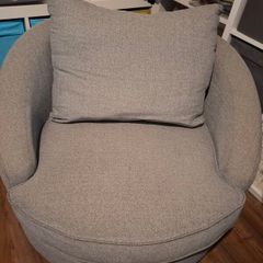 Swivel armchair
