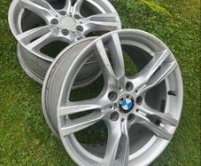 R18 bmw alloys ( Only 2)