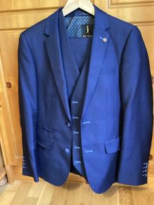 6th sense 3 piece suit