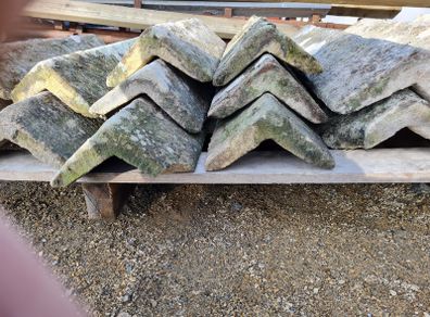 Ridge tile