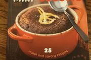 Le Creuset 25 Sweet and Savoury Recipes