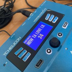 TC Helicon VoiceLive Play  Vocal Effects & Harmony Pedal