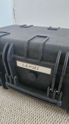 Large flight case with wheels and handle
