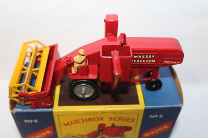 Matchbox Lesney Massey Ferguson 780 Combine Harvester