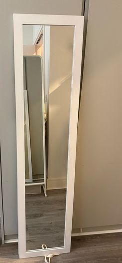 standing mirror