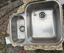 Frankie Ariana kitchen sink unit