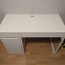IKEA Micke desk Image 2