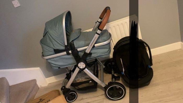 Sea Green Panorama XTI buggy & car seat