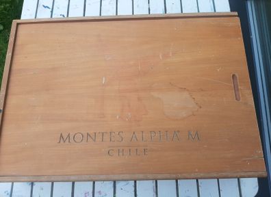 Wooden wine box
