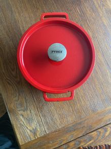 cast iron pot