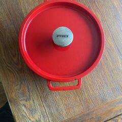 cast iron pot