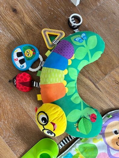 baby bouncer, playmat and toys