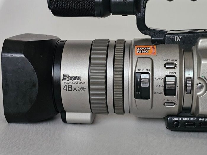 Sony Dcr-vx2000e Pal