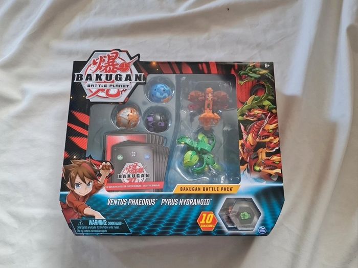 bakugan battle pack ventus phaedrus - perusal hydranoid  brand new sealed