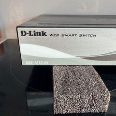 DLink 24port rack mounted network switch