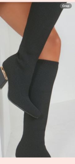 Size 4 knitted knee high Boots