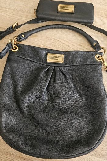 Marc Jacobs large Handbag has been used few marks