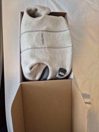 Babybjorn baby carrier mini light beige