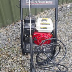 Petrol power washer (Needs pump)