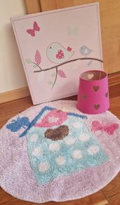 Pink bedroom accessories