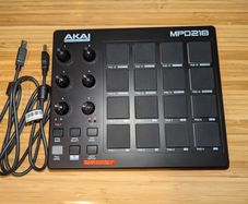 Akai MPD218 MIDI Pad Controller + USB Cable - Barely Used