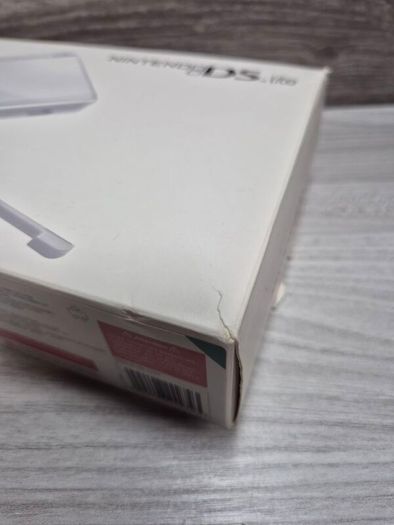 Boxed Nintendo DS Lite Silver - Very Good Condition - 3 Game Official Charger