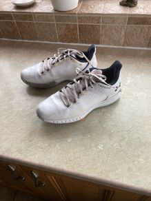 golf shoes