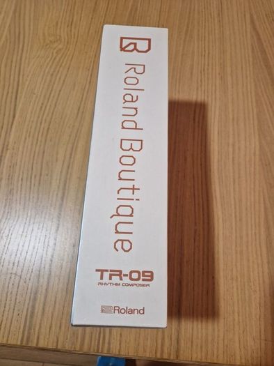 Roland TR-09