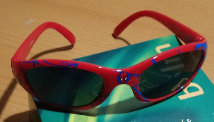 Spider-Man sunglasses - Spiderman glasses
