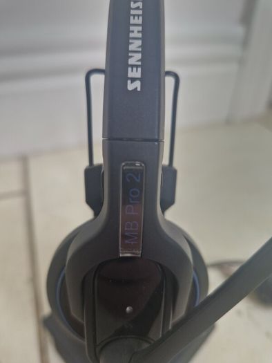 Wireless headset