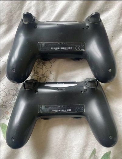 PS4 Slim 1TB Boxed Bundle + 2 Controllers | Low Firmware 10.71 (Jailbreakable)