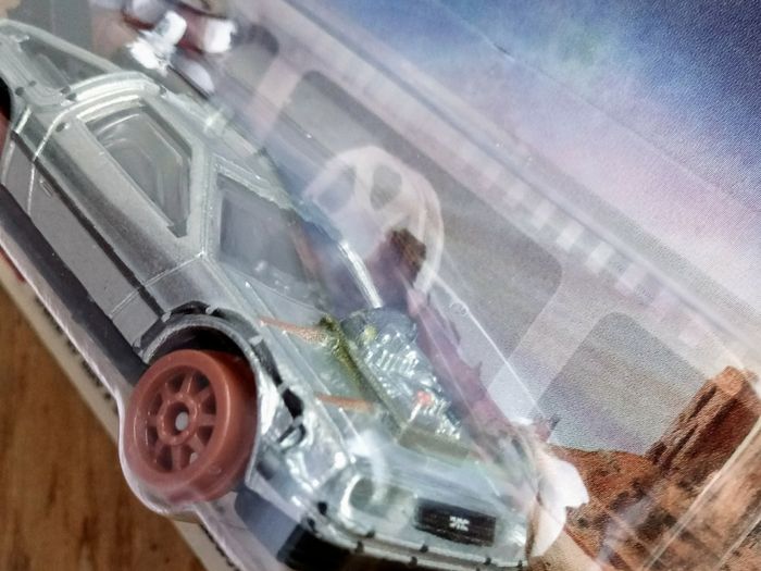 Hot Wheels Premium - Back To The Future III - Time Machine 50's Version