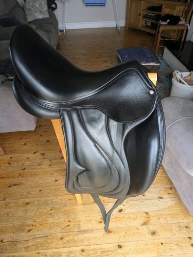 Antares Black Monoflap Dressage Saddle