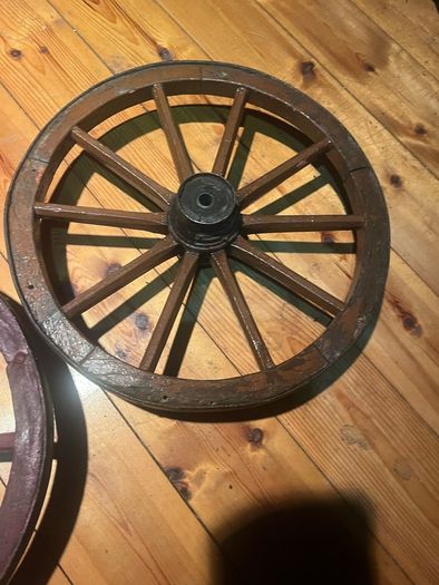 2 antique 20in spoke  wheels with metal rims