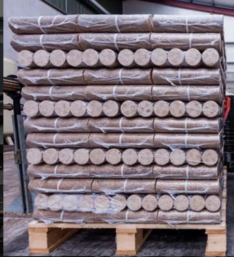 Pallet of compressed Heat Logs- 170 packets