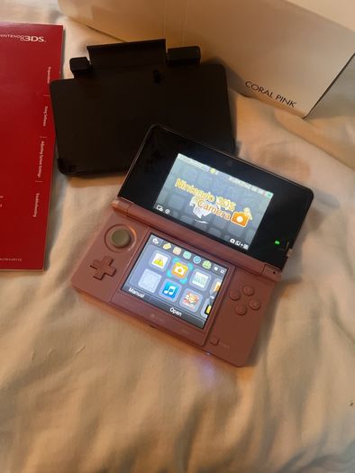 Nintendo 3DS boxed coral pink