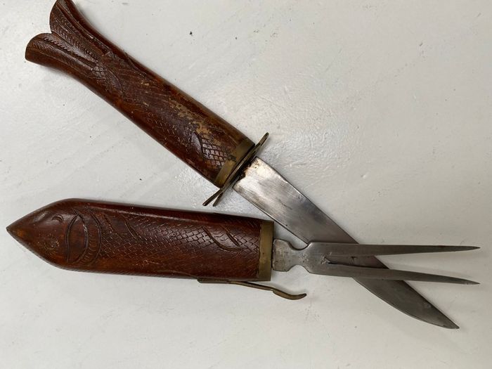 Vintage Indian made carving set