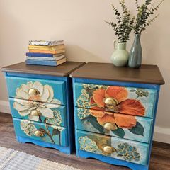 Bedside lockers